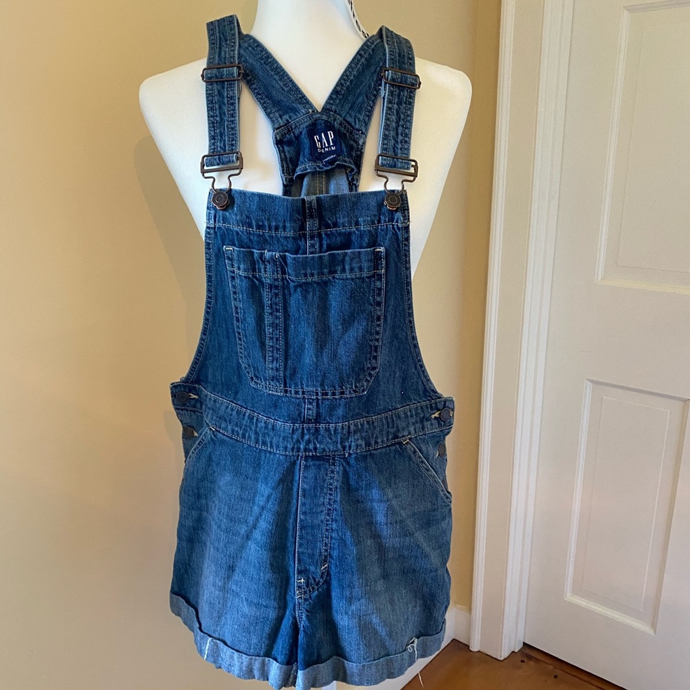 Gap overall shorts